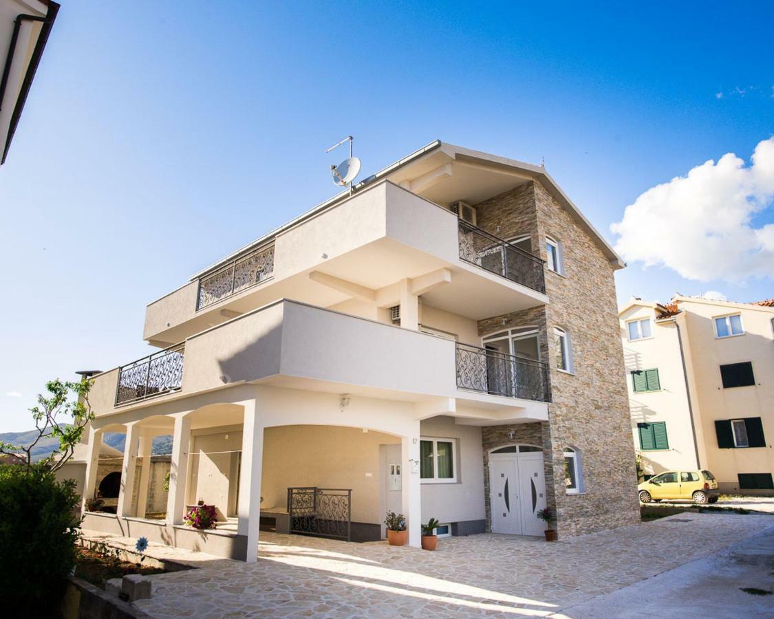 Apartments Cambio Kaštela Exterior foto